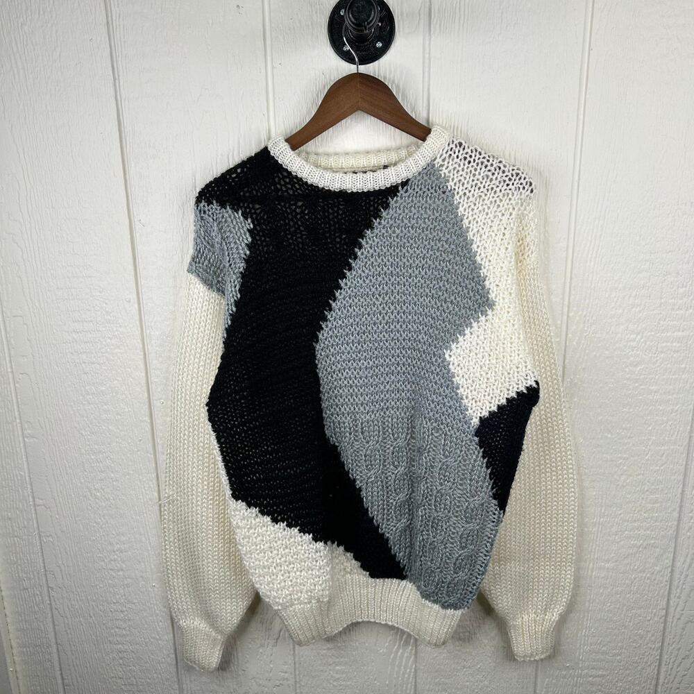 Vintage 90's Hand Knit Chunky Sweater Size Large